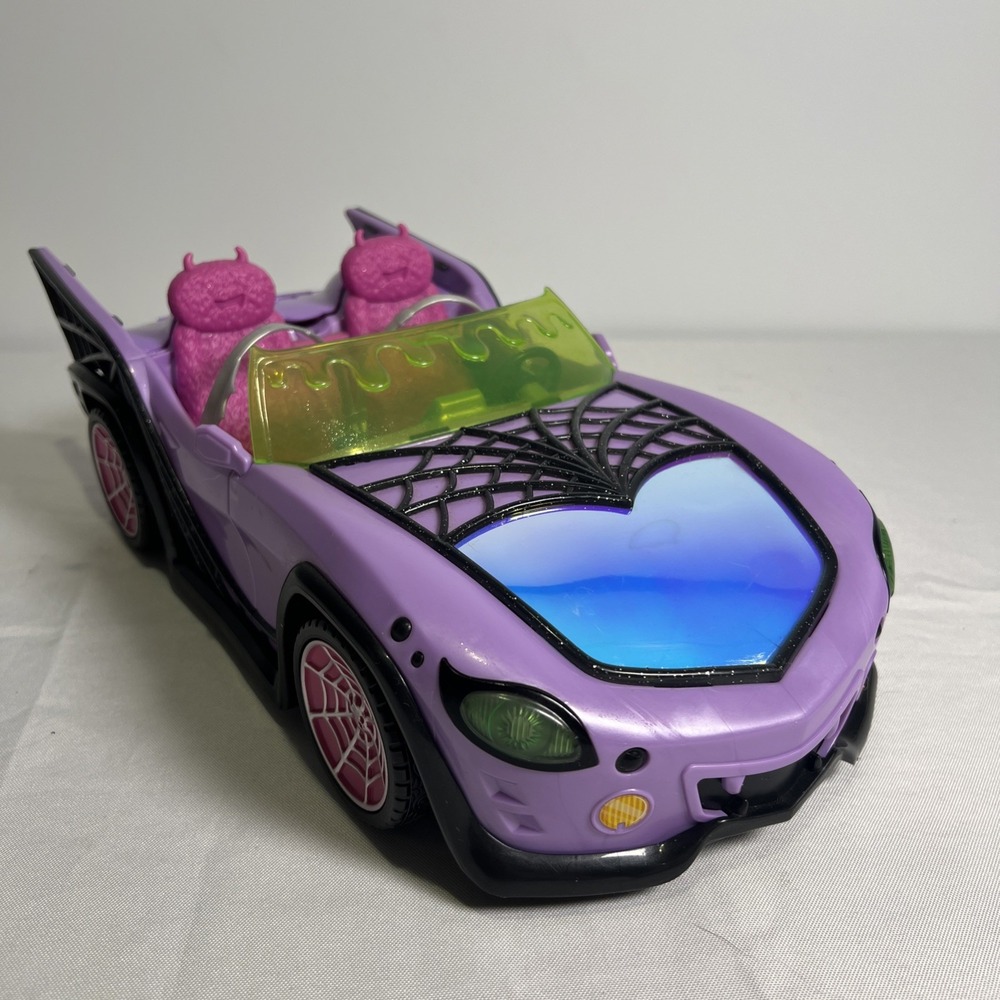 Monster High Toy Car Ghoul Mobile Purple Vehicle 2022 Mattel
